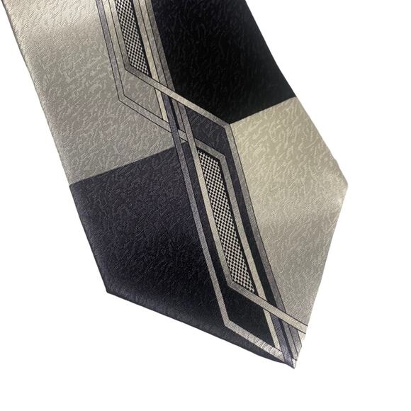 100% Silk Tie by Pierre Cardin - Black, Gray and Silver Pattern Design Wedding - Picture 2 of 9